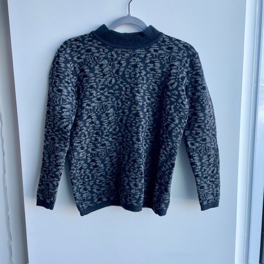 Vintage Saks Fifth Avenue Italian Merino Wool Sweater Animal Print Sz M